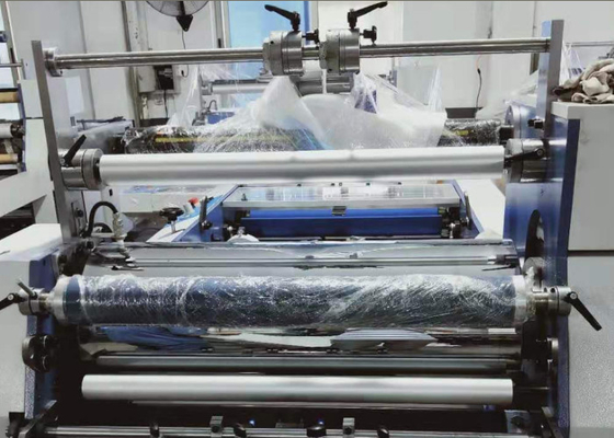 Trung Quốc Máy cán màng PVC bán tự động Chất liệu thép bóng / bóng nhà cung cấp